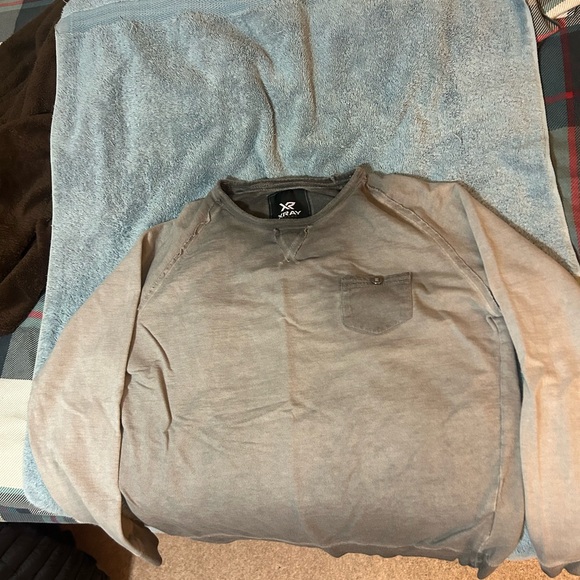 2 tone grey xray jeans sweater never worn to small for me size USM - Picture 4 of 4